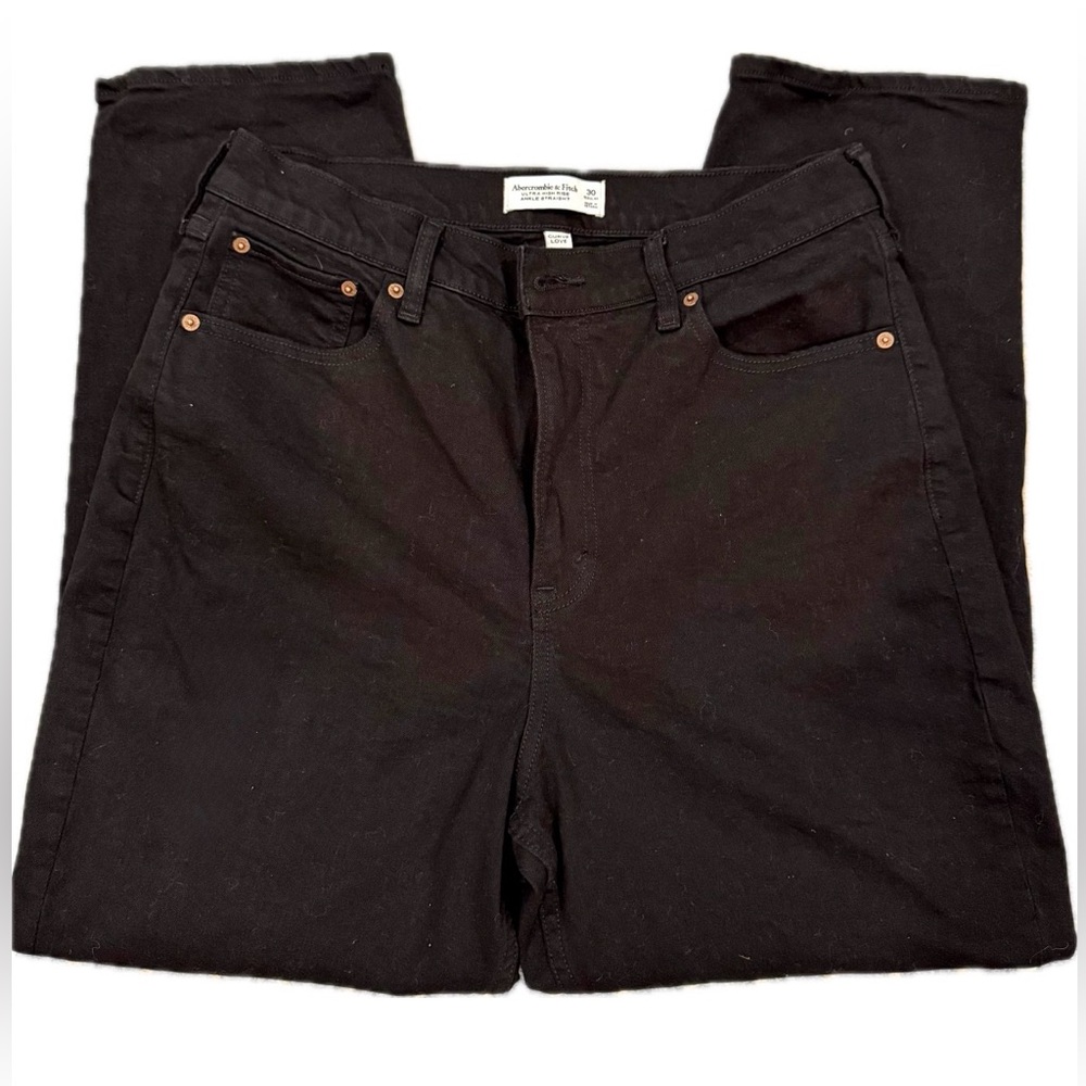 Abercrombie Women's Curvy Jeans